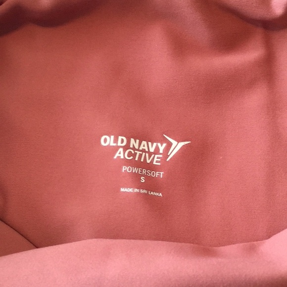 Old Navy Active - Powersoft leggings and sports bra. - Picture 5 of 7